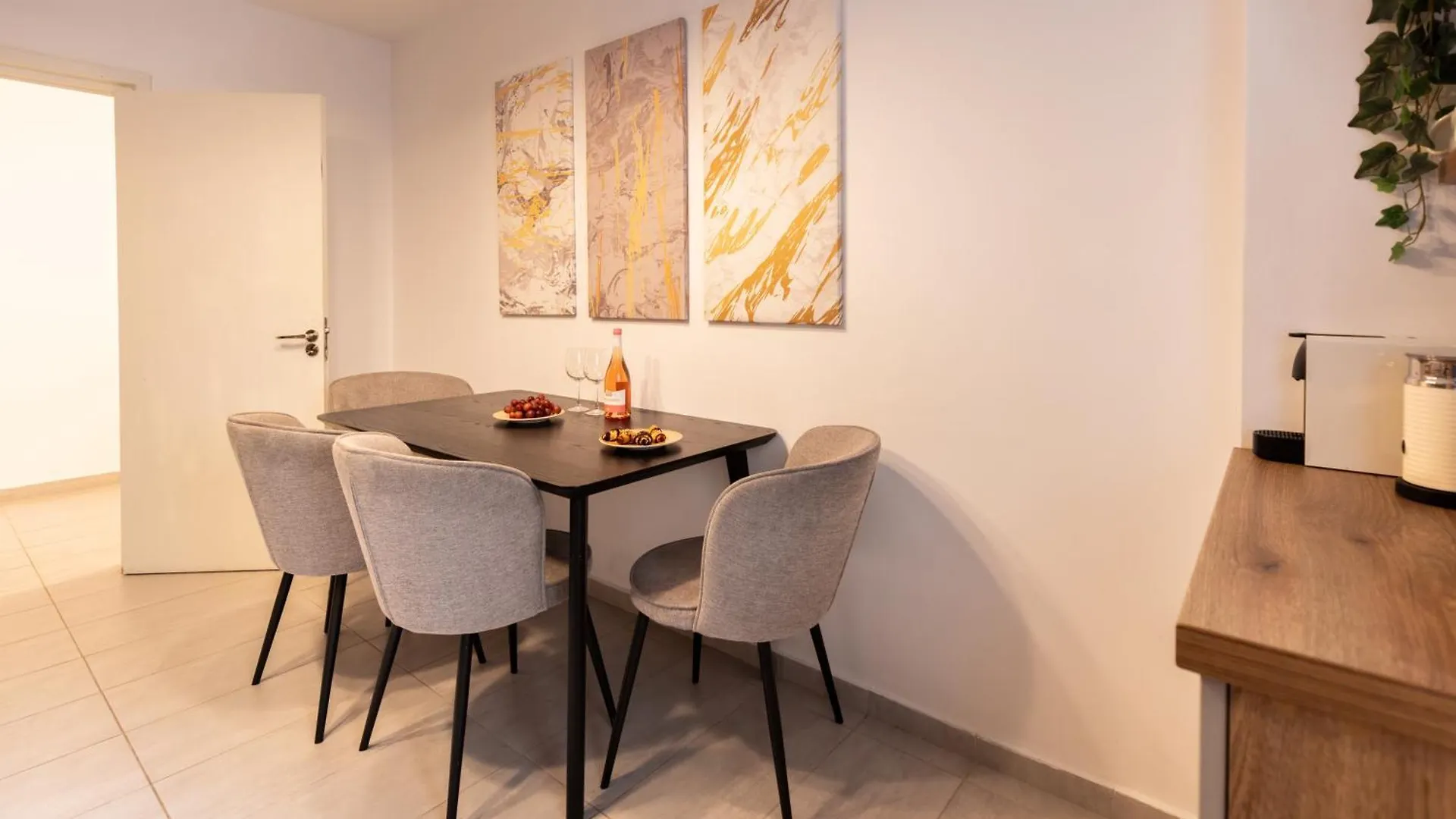 Apartment Central 3Br, 2 Bath - Ideal For Families Groups Bucharest