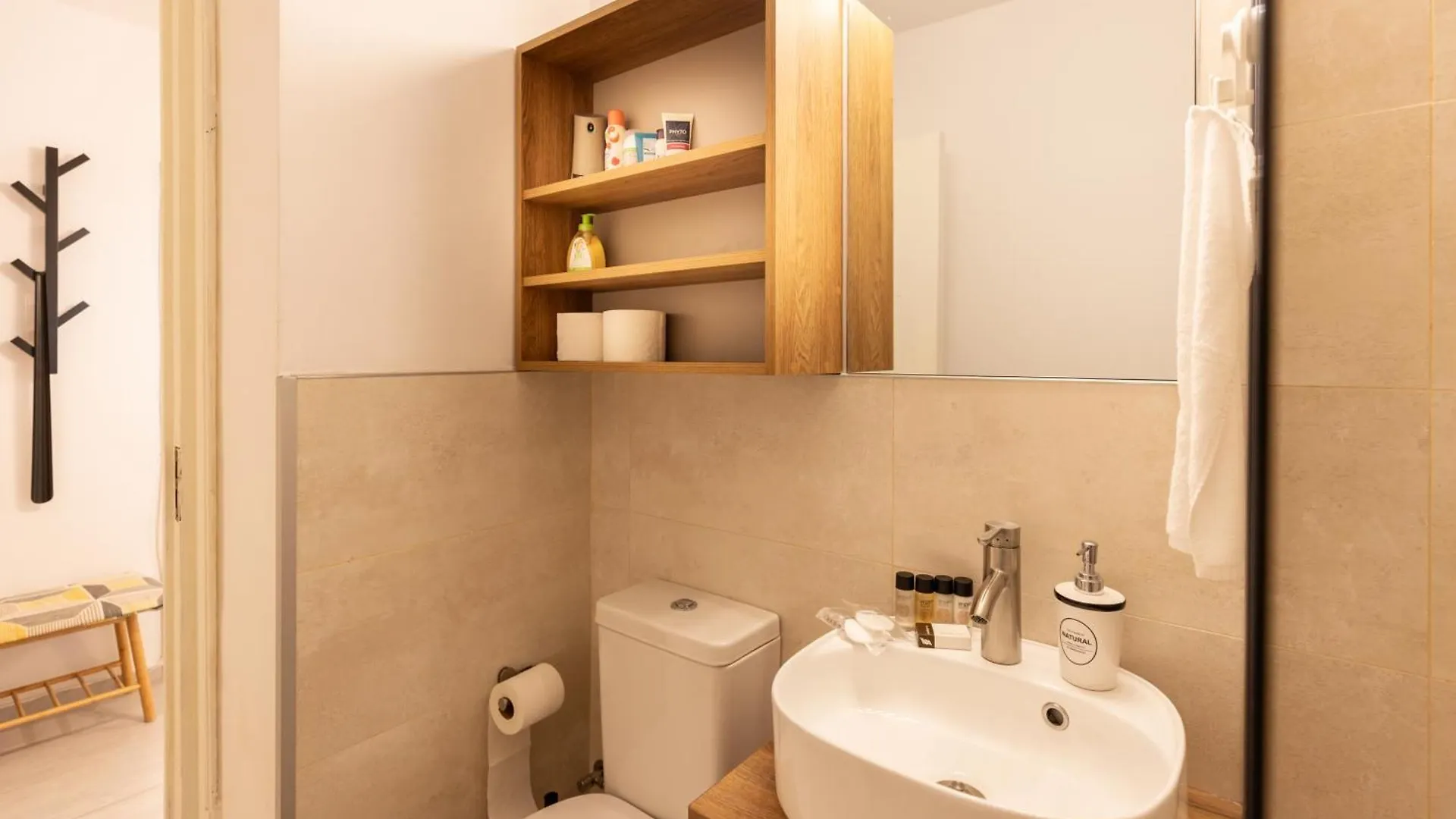 Central 3Br, 2 Bath - Ideal For Families Groups ブカレスト 0*,