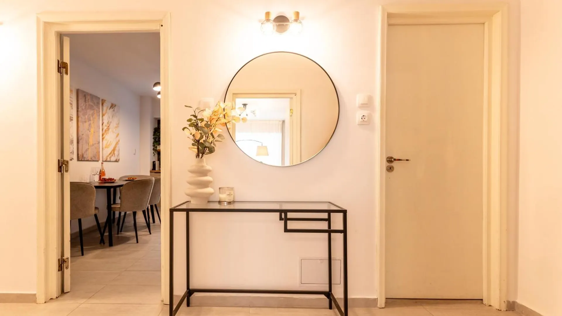 Central 3Br, 2 Bath - Ideal For Families Groups ブカレスト ルーマニア